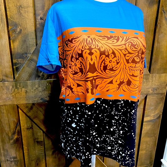 Electric Blue & Tooled Leather Print Splatter Paint Tee - Picture 12 of 13